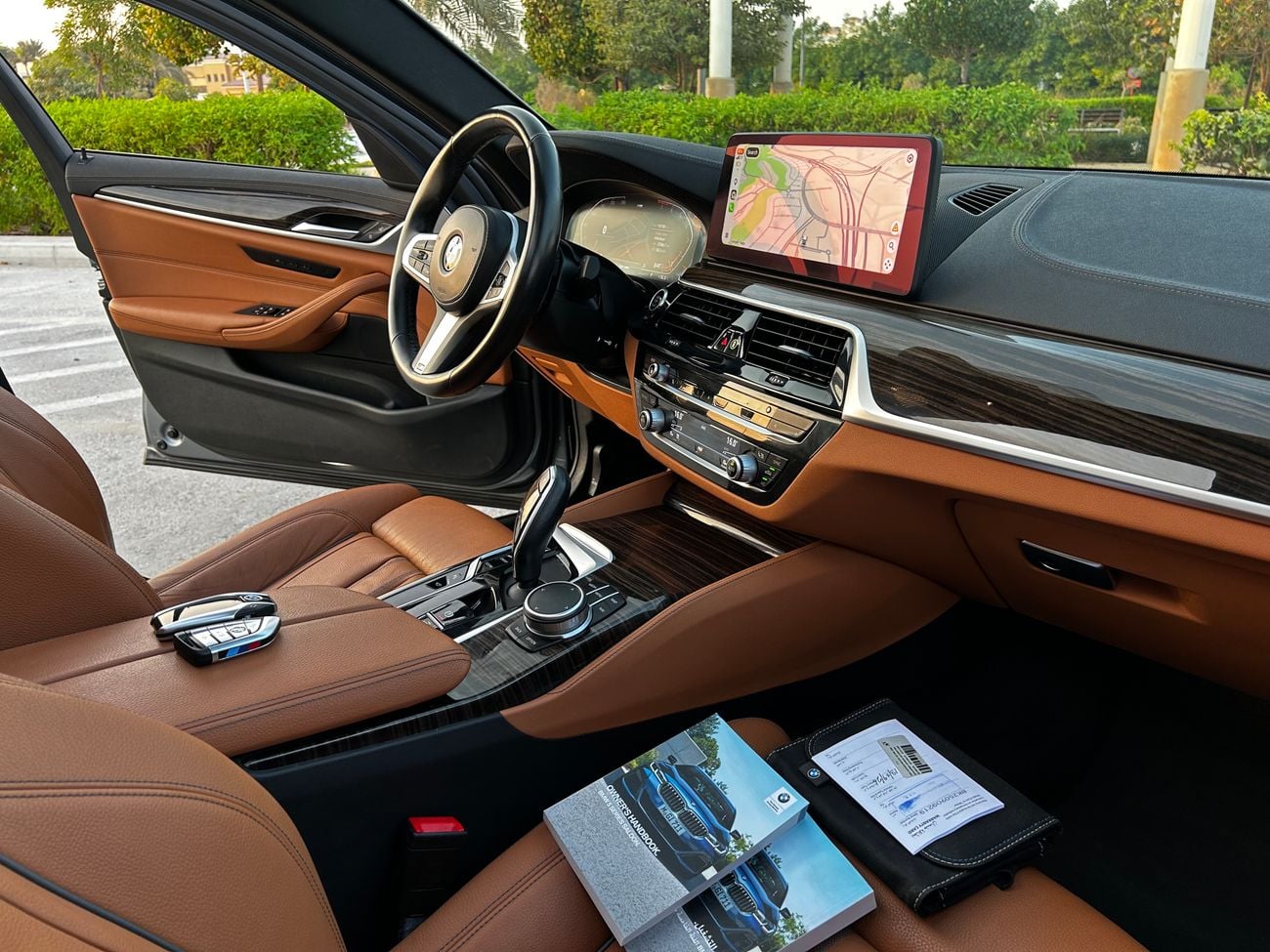 بي أم دبليو 530i LUXURY M SPORT PACKAGE