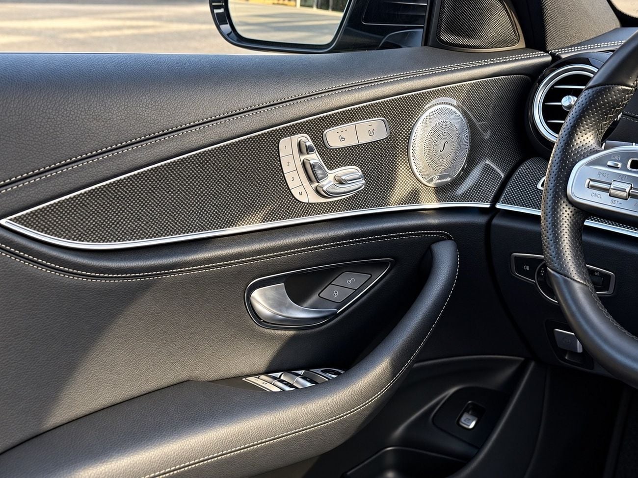 Mercedes Benz E350 AMG Mercedes-Benz E350 4MATIC AMG – 2019