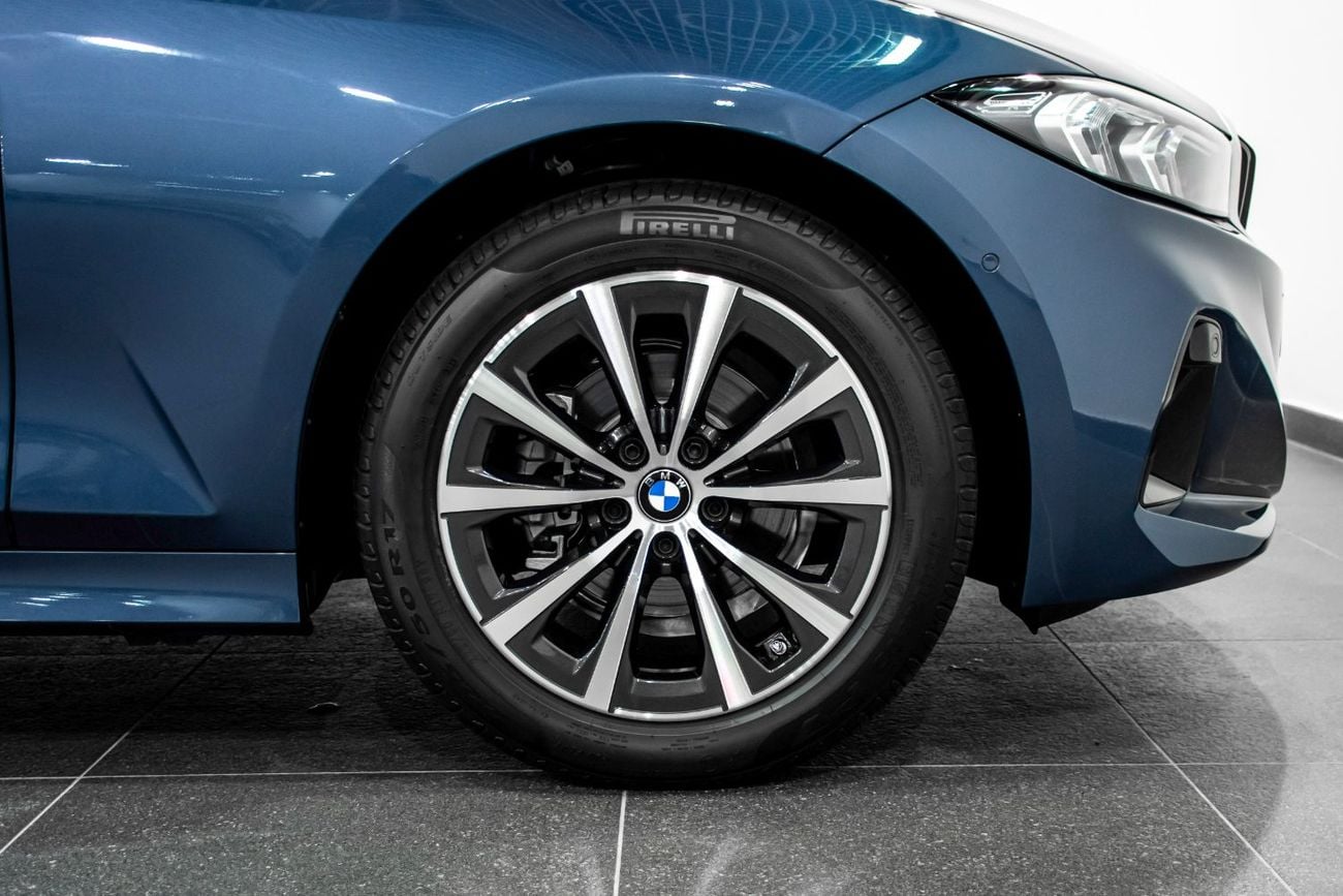 BMW 318i PURE