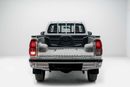 تويوتا هيلوكس 2.7L - Super White Inside Red | Export Only