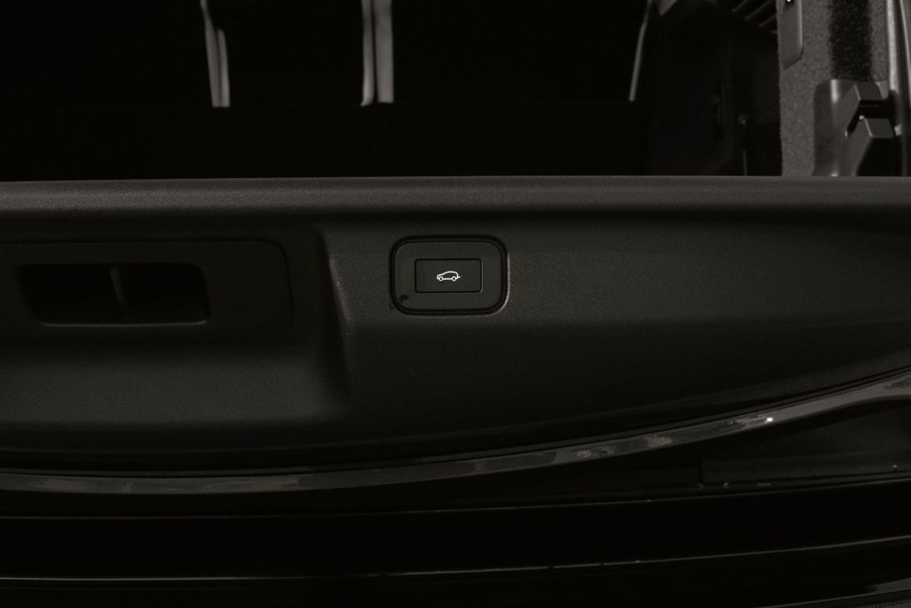 Land Rover Range Rover AUTOBIOGRAPHY P530 2026 Range Rover Autobiography P530 | Shadow Exterior Package | 4.4L Twin-Turbo V8 | 523 HP | GCC Sp