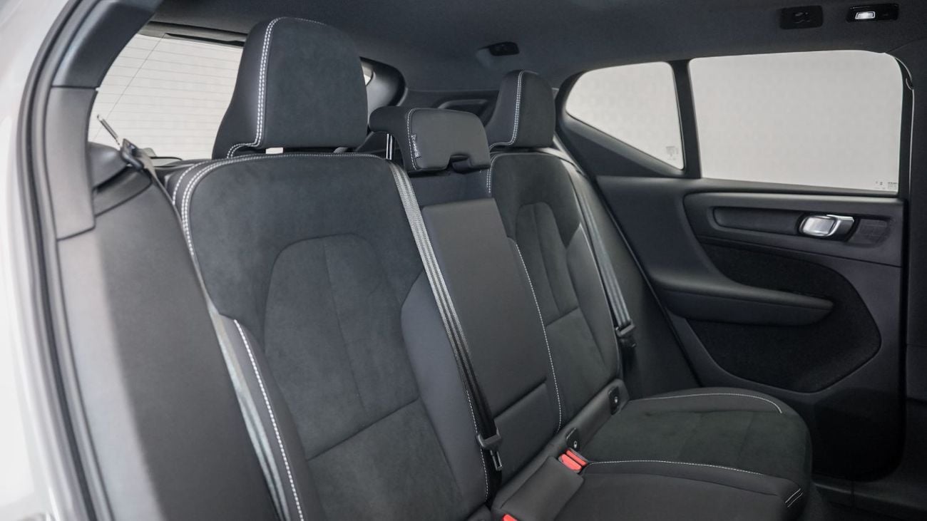 Volvo XC40 B4 Ultimate Dark
