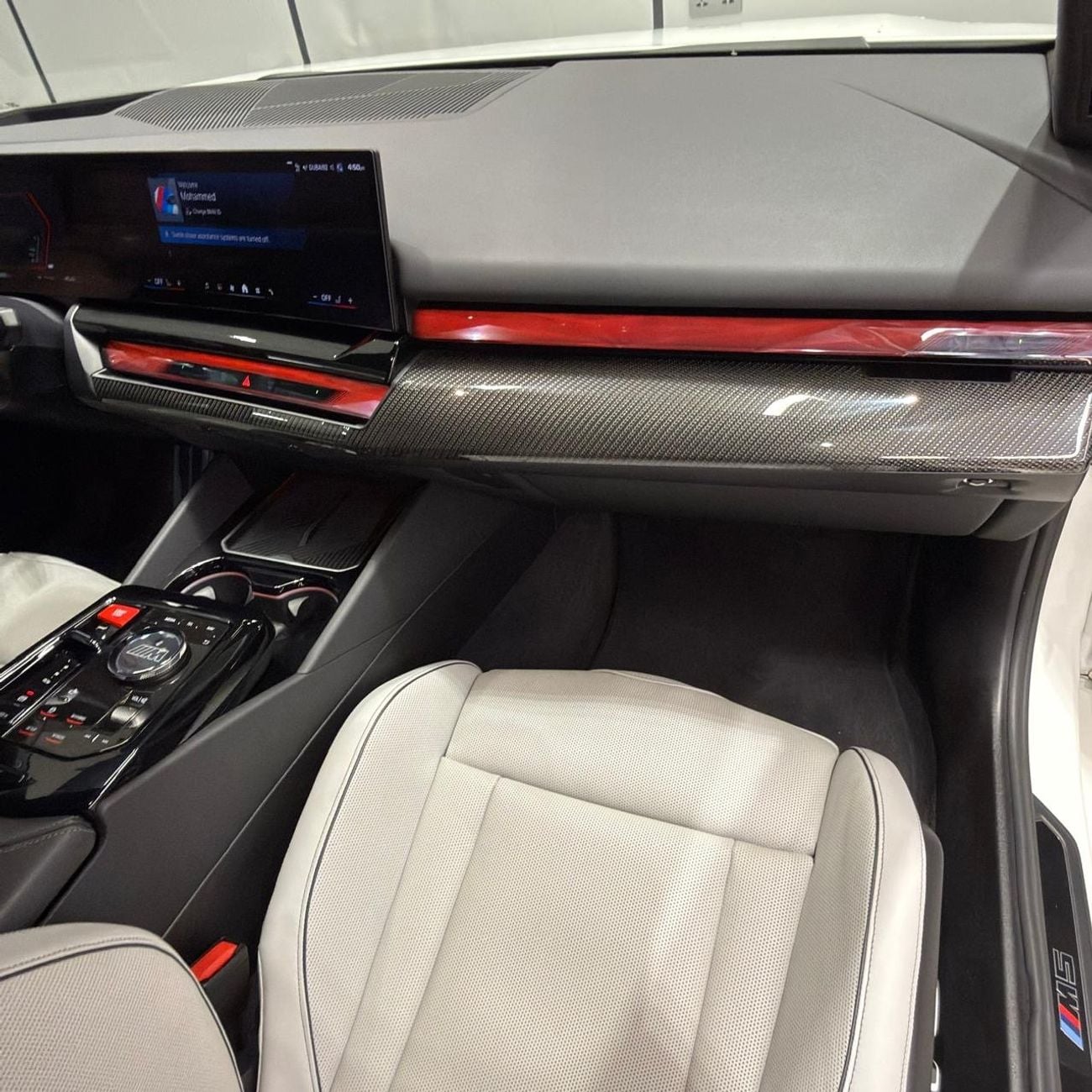 BMW M5 STANDARD GCC competition
