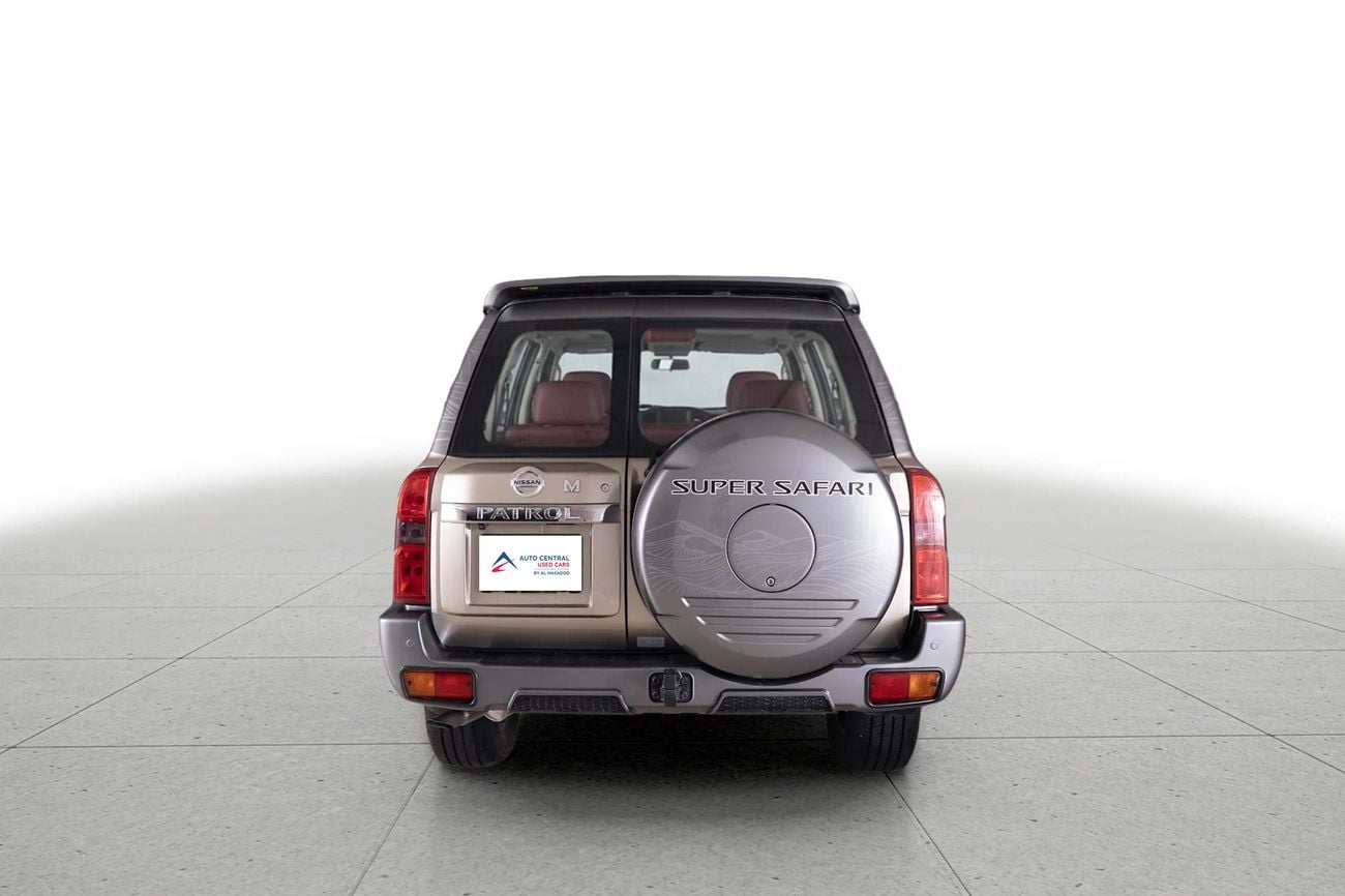 Nissan Patrol SUPER SAFARI 4.8