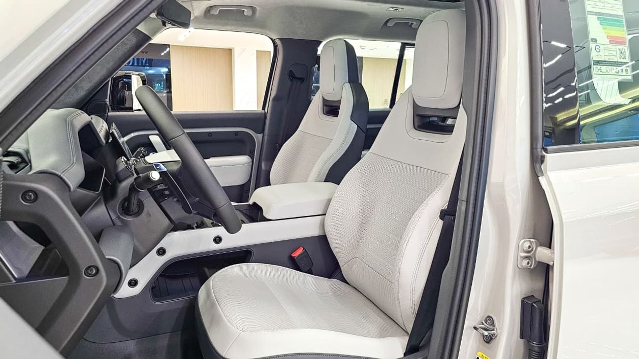 Land Rover Defender 110 OCTA EDITION ONE P635