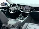 Volkswagen Touareg TRENDLINE 2018 Volkswagen Touareg Trendline, Full Service History, Fully Loaded, Excellent Condition, GCC