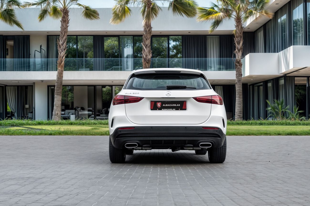Mercedes Benz GLA 200 AMG PREMIUM | 3,193 P.M | 0% Downpayment | 2029 WARRANTY/SERVICE!