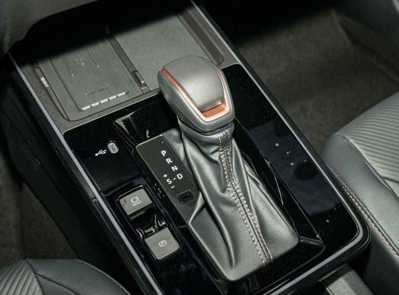 Toyota Frontlander Luxury 2026 Toyota Frontlander– 2.0L Hybrid Luxury