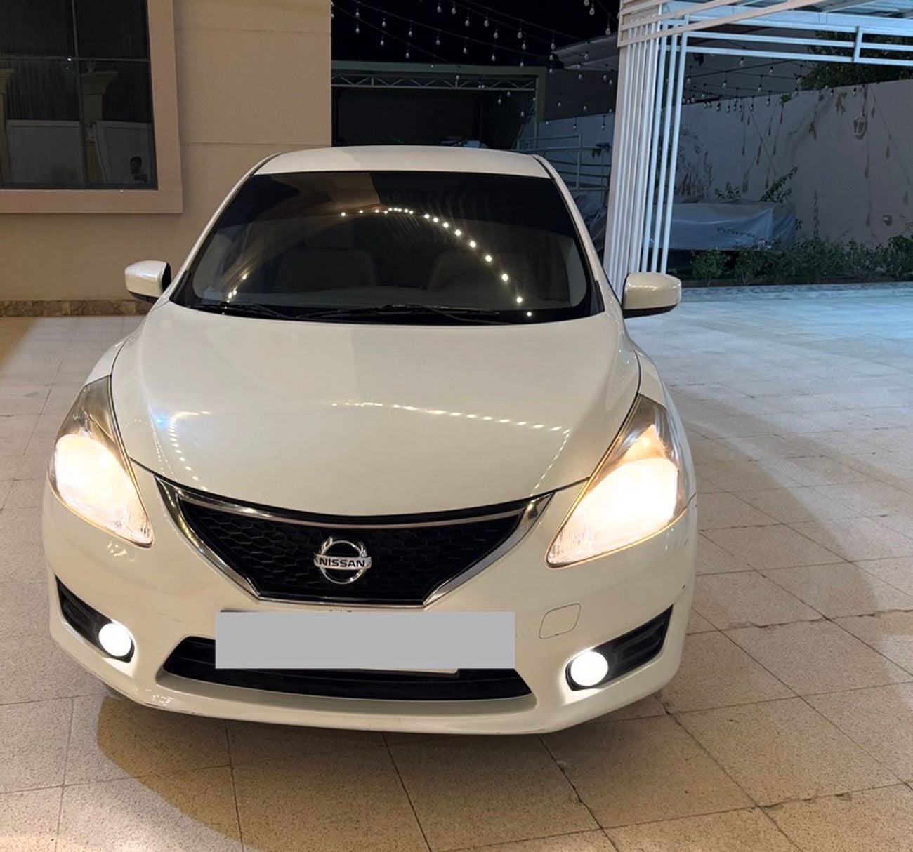 Nissan Tiida SV