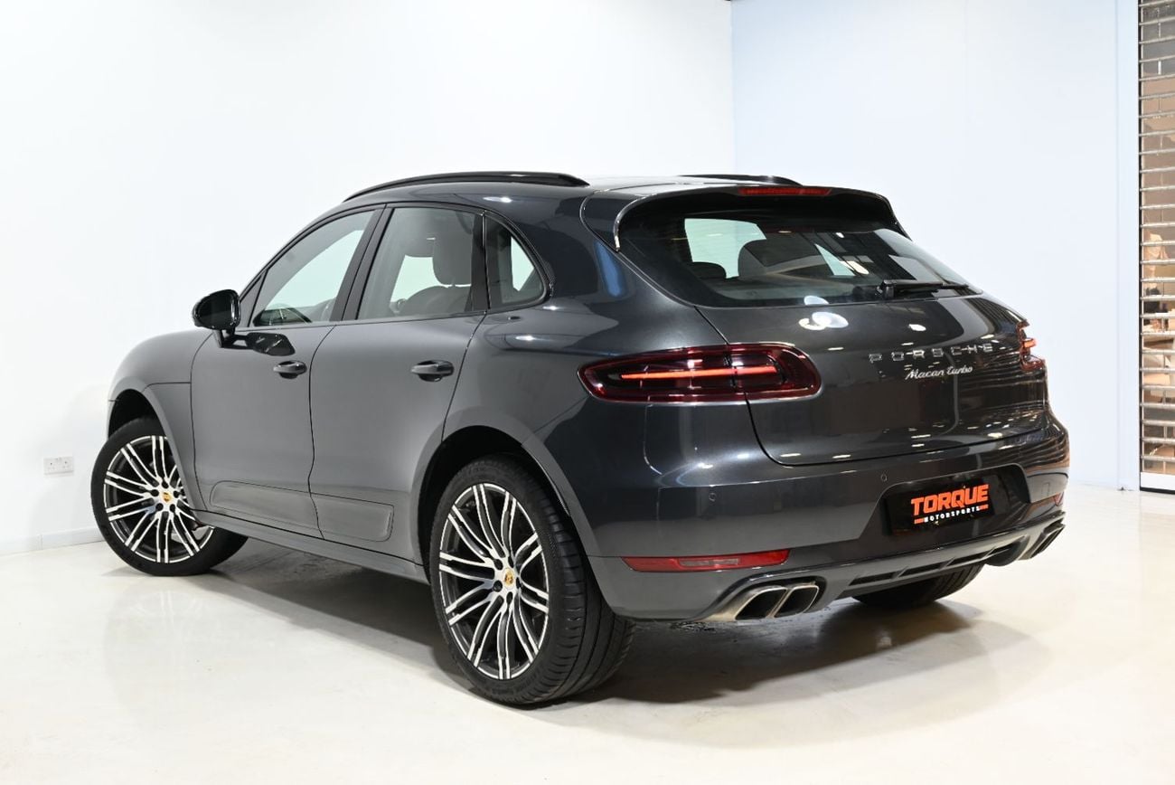Porsche Macan TURBO 2017 Porsche Macan Turbo, Full Service History, Excellent Condition, GCC