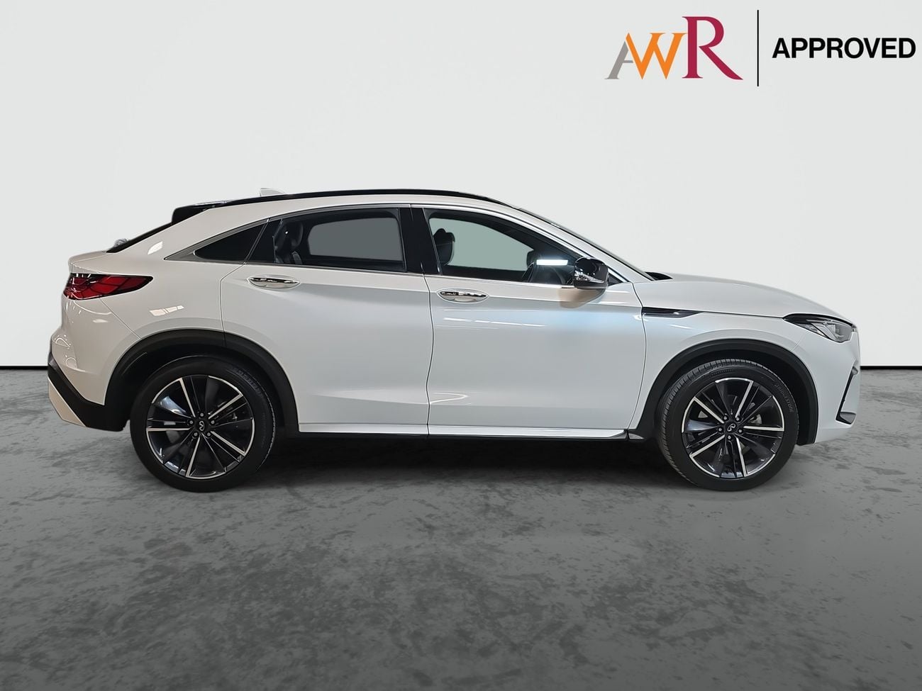 إنفينيتي QX55 LUXE 2.0