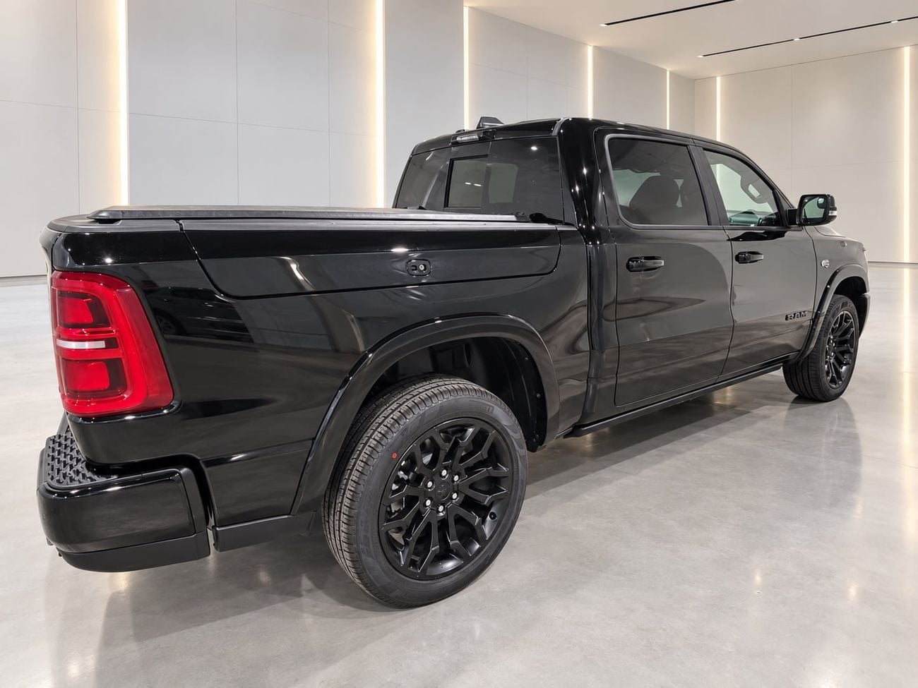 RAM 1500 LIMITED FULL SPEC LIMITED NIGHT PACKAGE 5.7