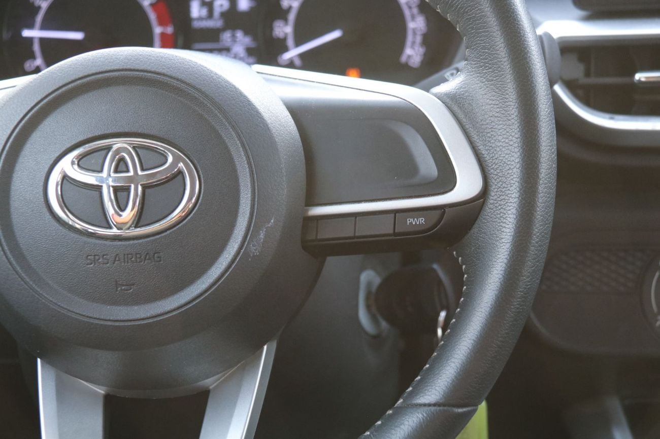 تويوتا ريز TURBO G RA تويوتا رايز 2023 | مواصفات خليجية | مستعملة | نظام أبل كاربلاي | حالة ممتازة