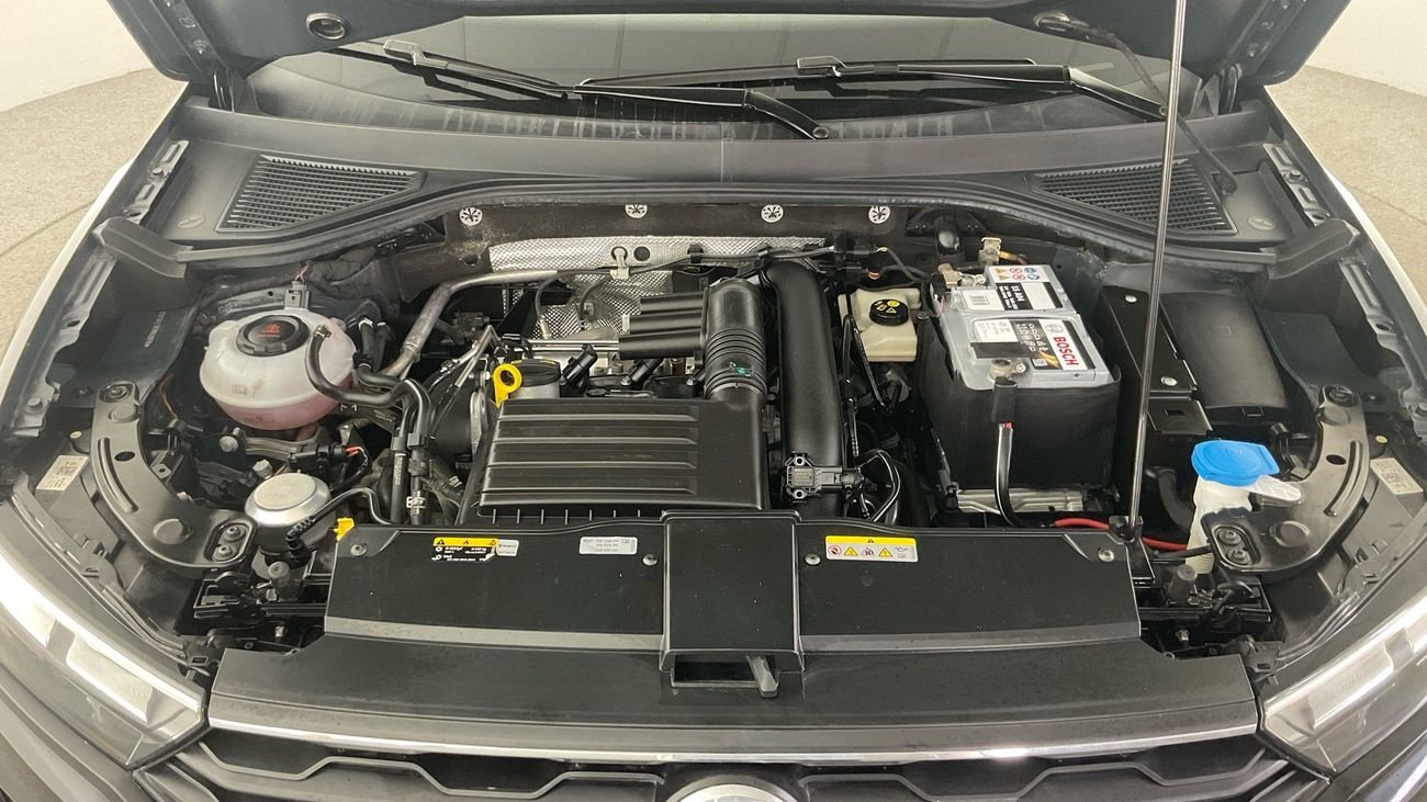 Volkswagen T-ROC SPORT BLACK EDITION | Guaranteed Warranty | 0 Down Payment