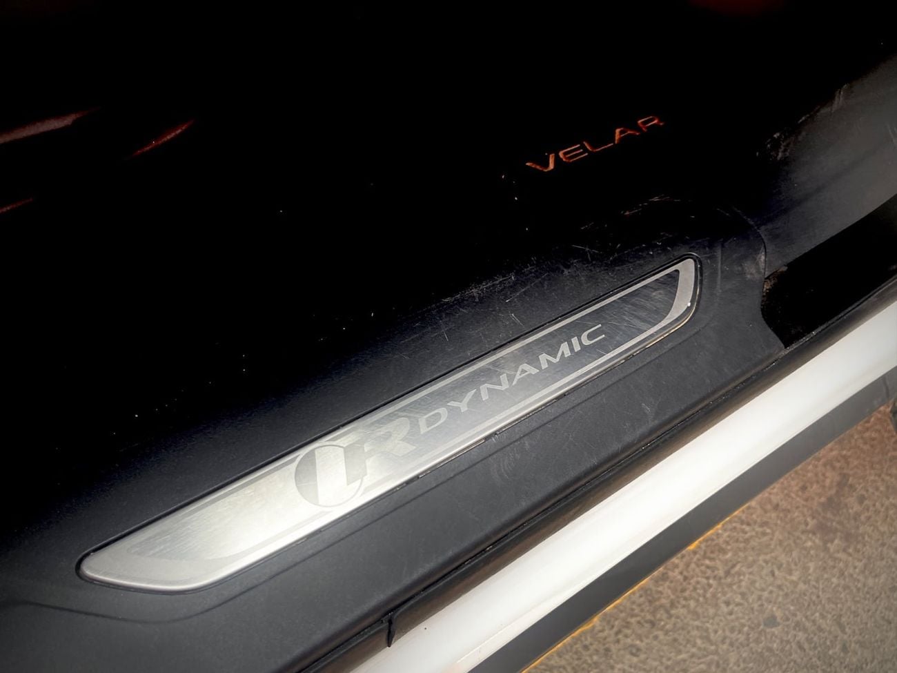 Land Rover Range Rover Velar R-DYNAMIC SE P250 4 cylinder