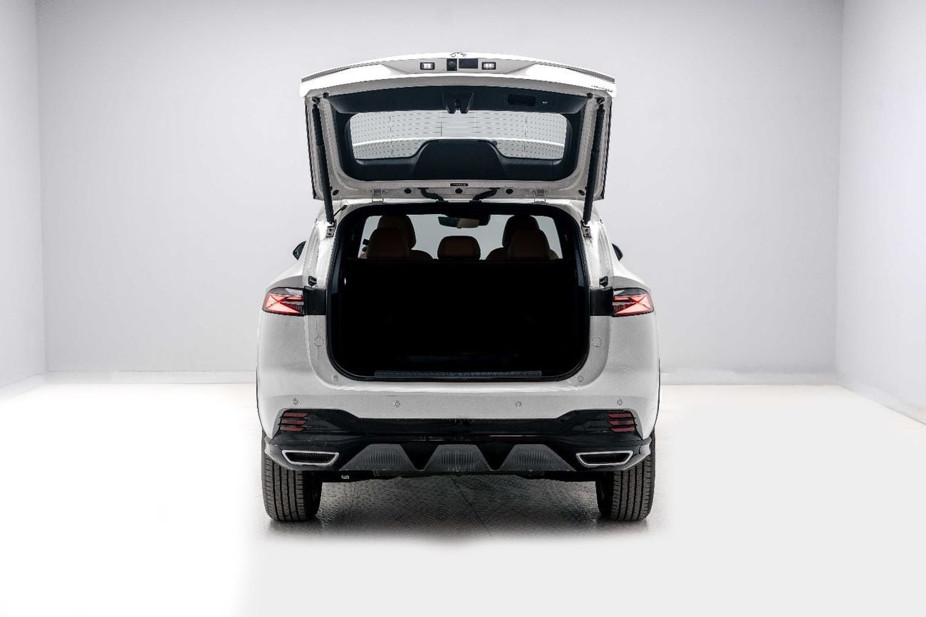 MG HS LUXURY 1.5L - White Inside Brown | Export Only