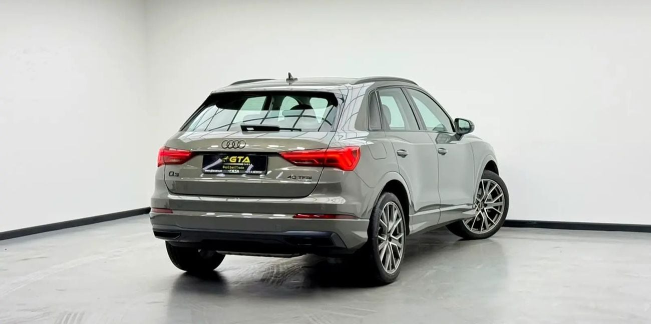 Audi Q3 40 TFSI Quattro, Warranty + Service Pack, Very Low Km, Fully Loaded, GCC