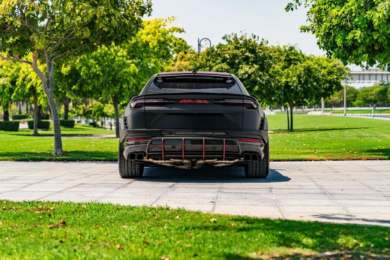 لامبورغيني اوروس PERFORMANTE معدلة بالكامل بواسطة نوفيتك، كاملة المواصفات، طلاء أصلي، خالية من الحوادث، بحالة ممتازة.