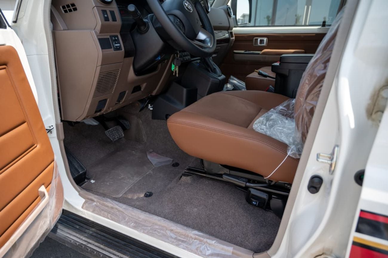 Toyota Land Cruiser 70 LC 76 4.0Ltr. Z1 A/T