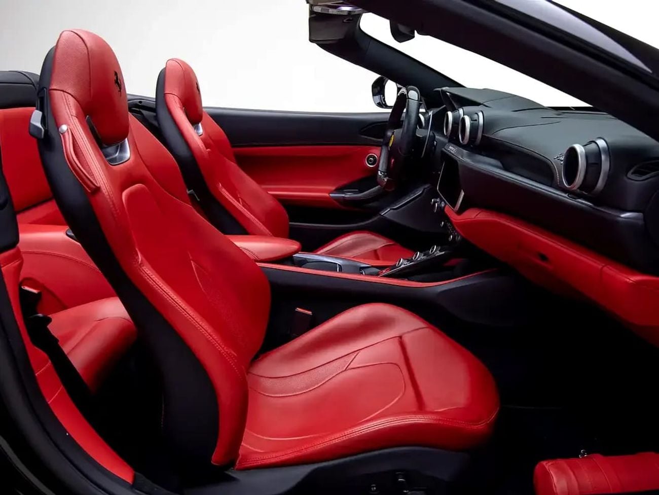 Ferrari Portofino STANDARD GCC Spec | Full Dealer Service History - Pristine Condition