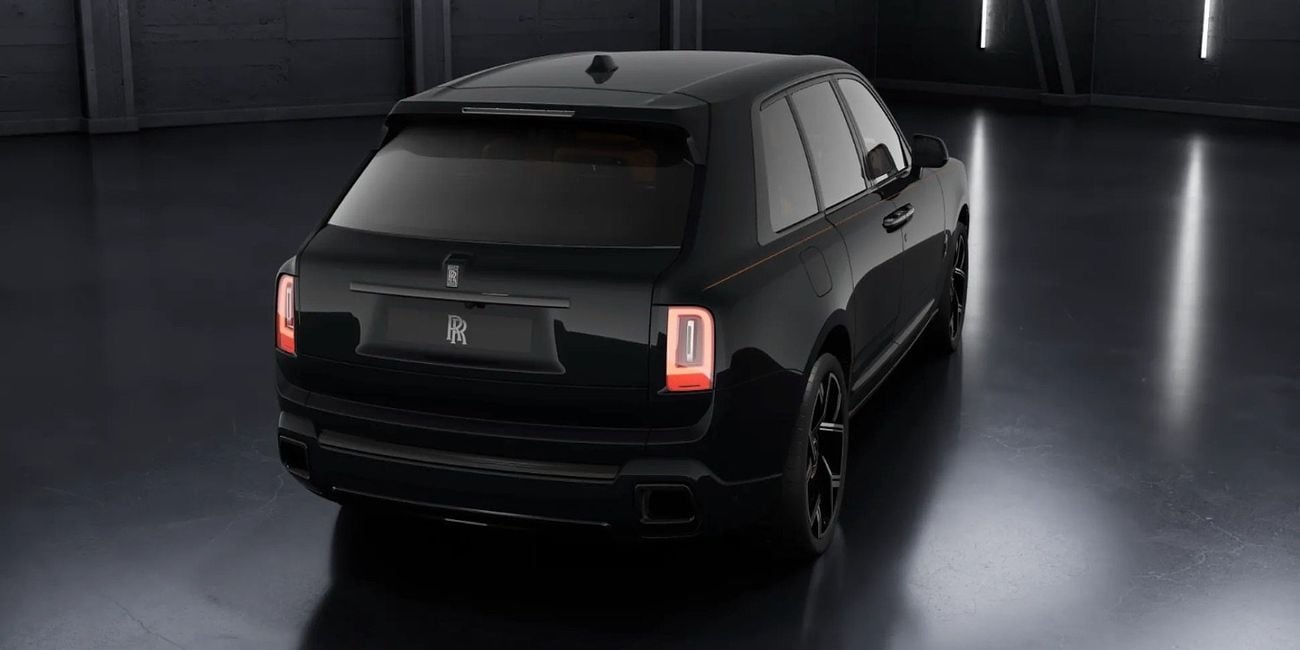 رولز رويس كولينان BLACK BADGE