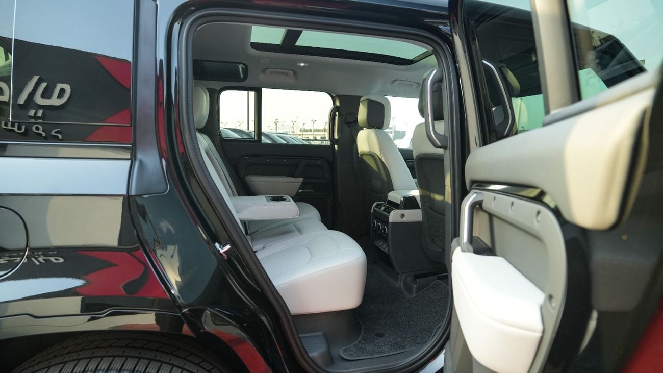 Land Rover Defender P400e X-DYNAMIC HSE Plug-in Hybrid Black-White 2026MY Export Only