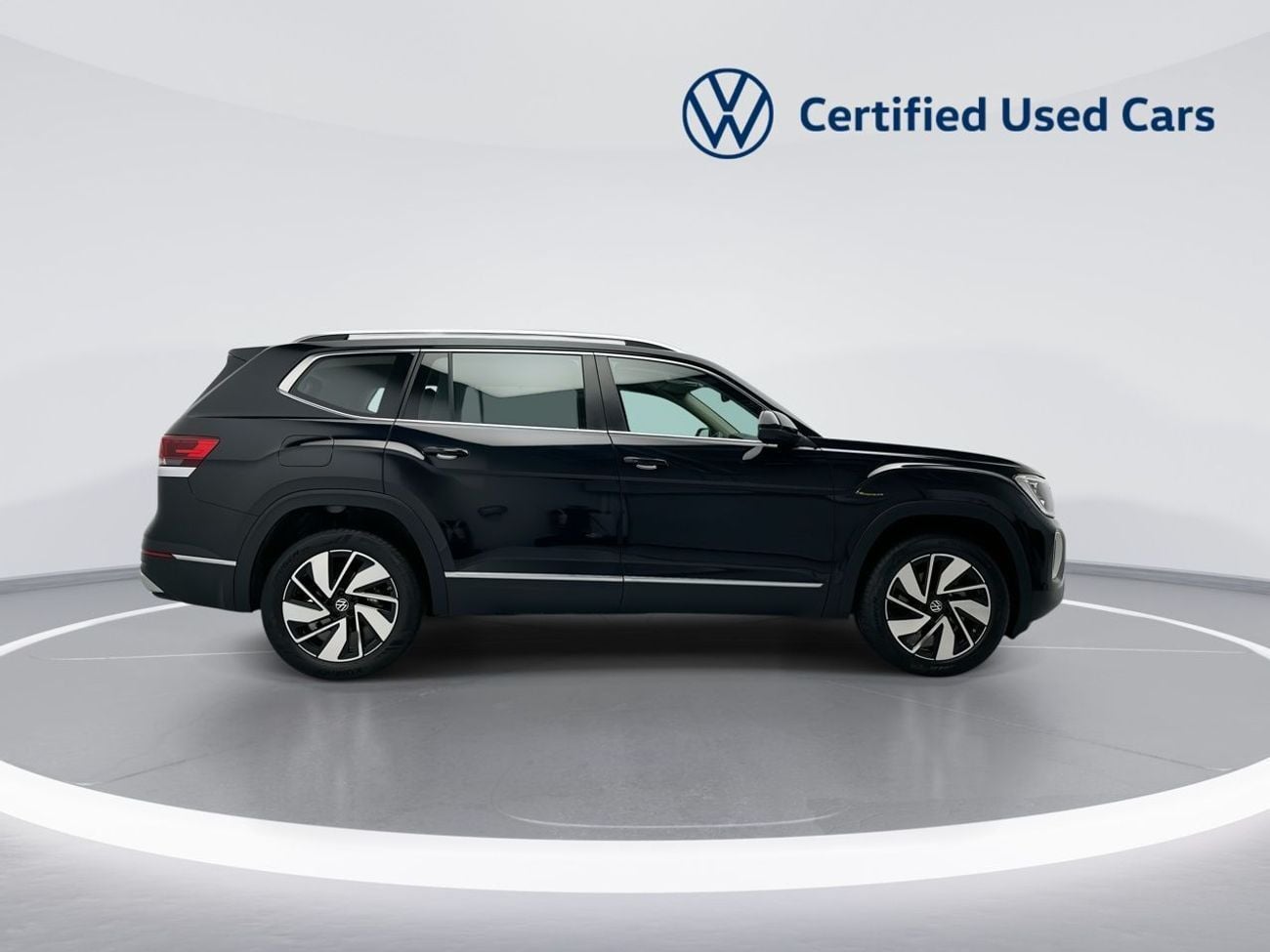 فولكس واجن تيرامونت COMFORTLINE Teramont 2.0L (Facelift 2) | Next-Gen Infotainment & Family Luxury | 34,100 AED SAVINGS