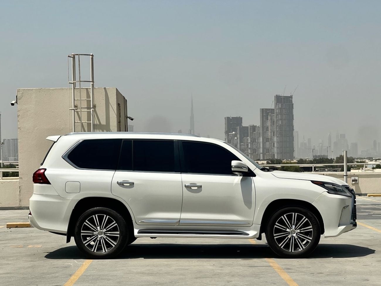 Toyota Land Cruiser GXR Lexus Bodykit | GCC