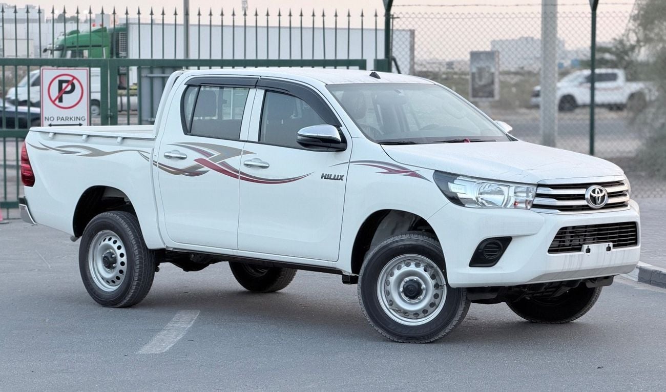 Toyota Hilux DLX TOYOTA HILUX (GUN125) 2.4L Pick-up 4WD 4 Doors