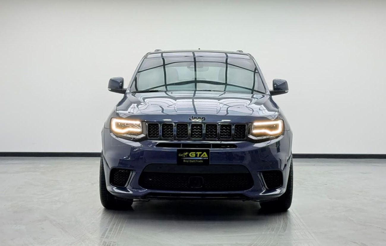 جيب جراند شيروكي TRACKHAWK جيب جراند شيروكي تراك هوك 2021، معدلة بالكامل، داخلية من ألياف الكربون، كاملة المواصفات، أمريكية الص