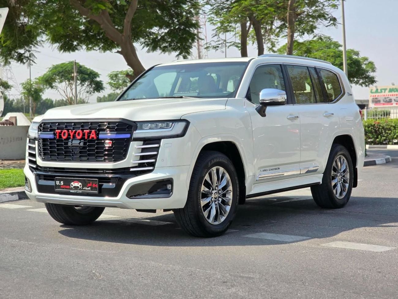 Toyota Land Cruiser VXR 4.0 LUXURY 2022 GCC AL FUTTAIM SINGLE OWNER IN MINT CONDITION