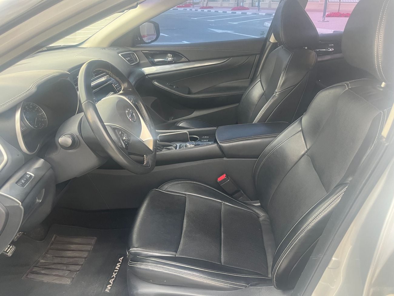 Nissan Maxima SV V6 ,Full option