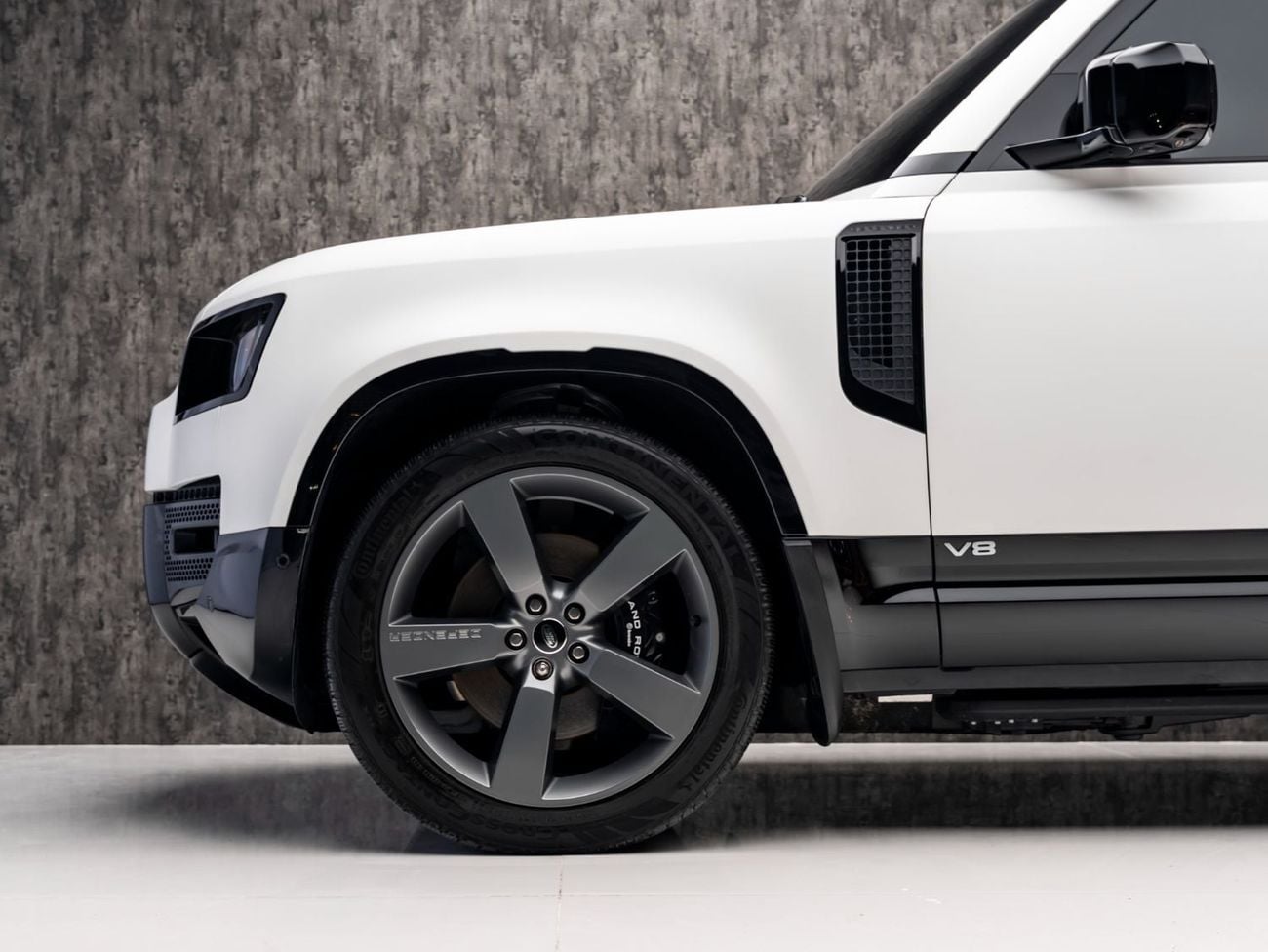 Land Rover Defender 110 HSE P525