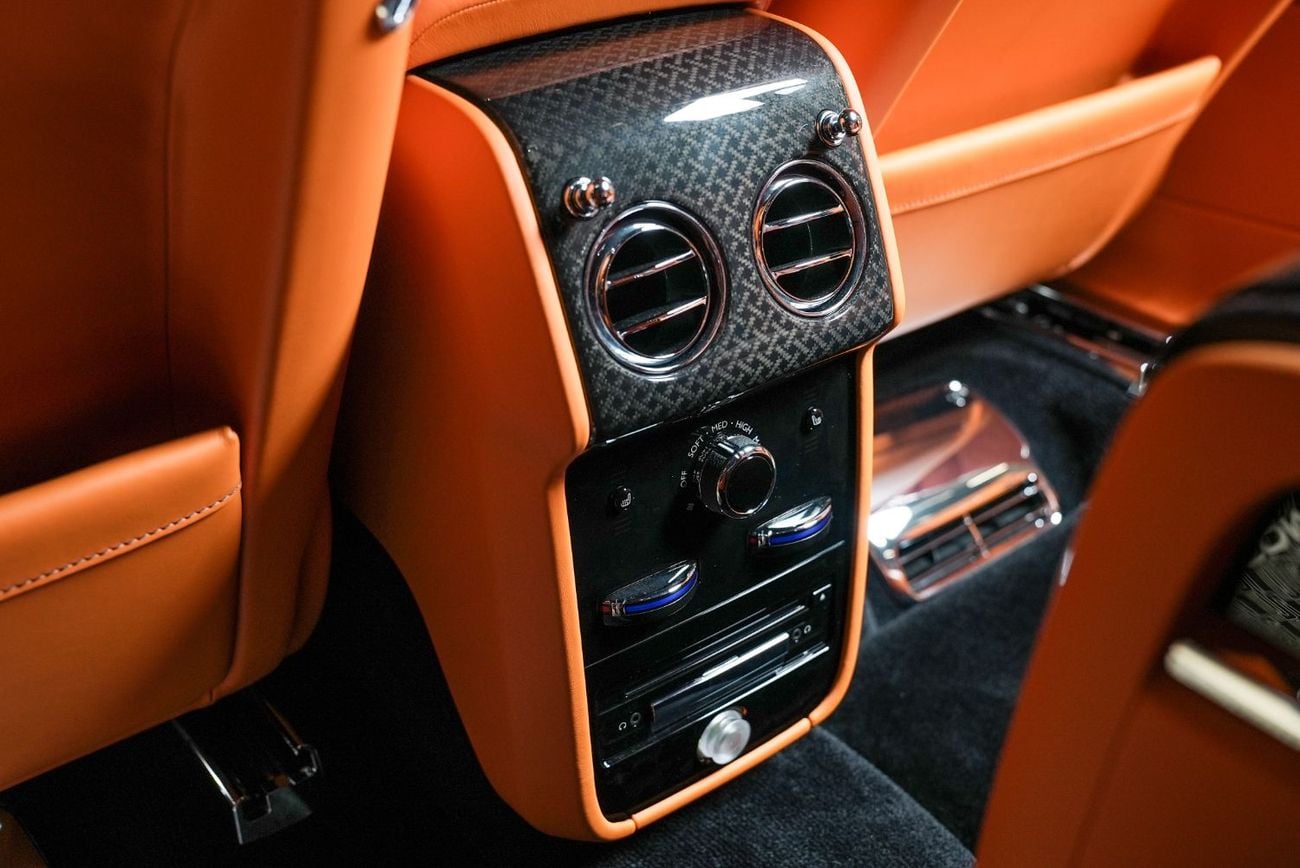 Rolls Royce Cullinan BLACK BADGE