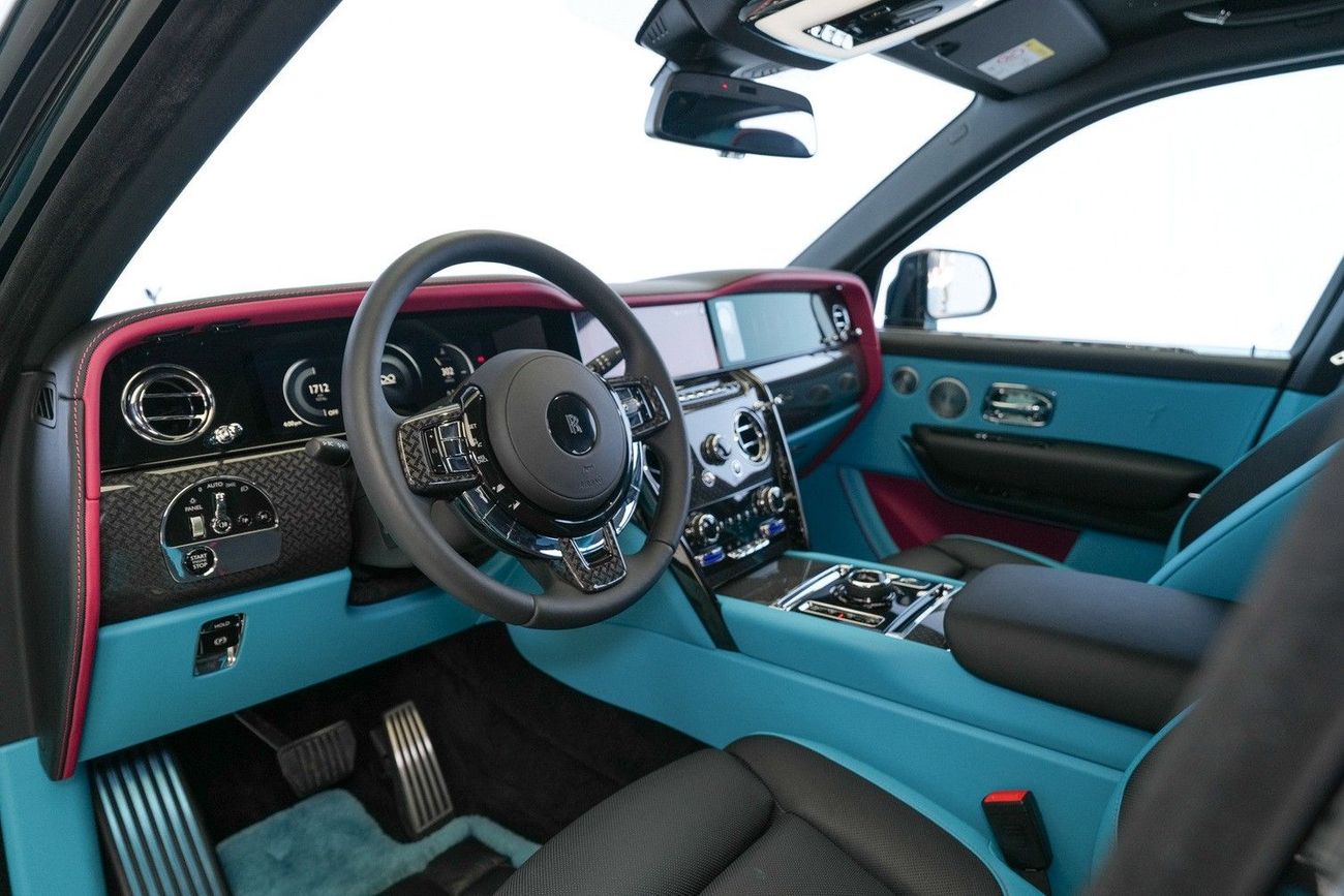Rolls Royce Cullinan BLACK BADGE