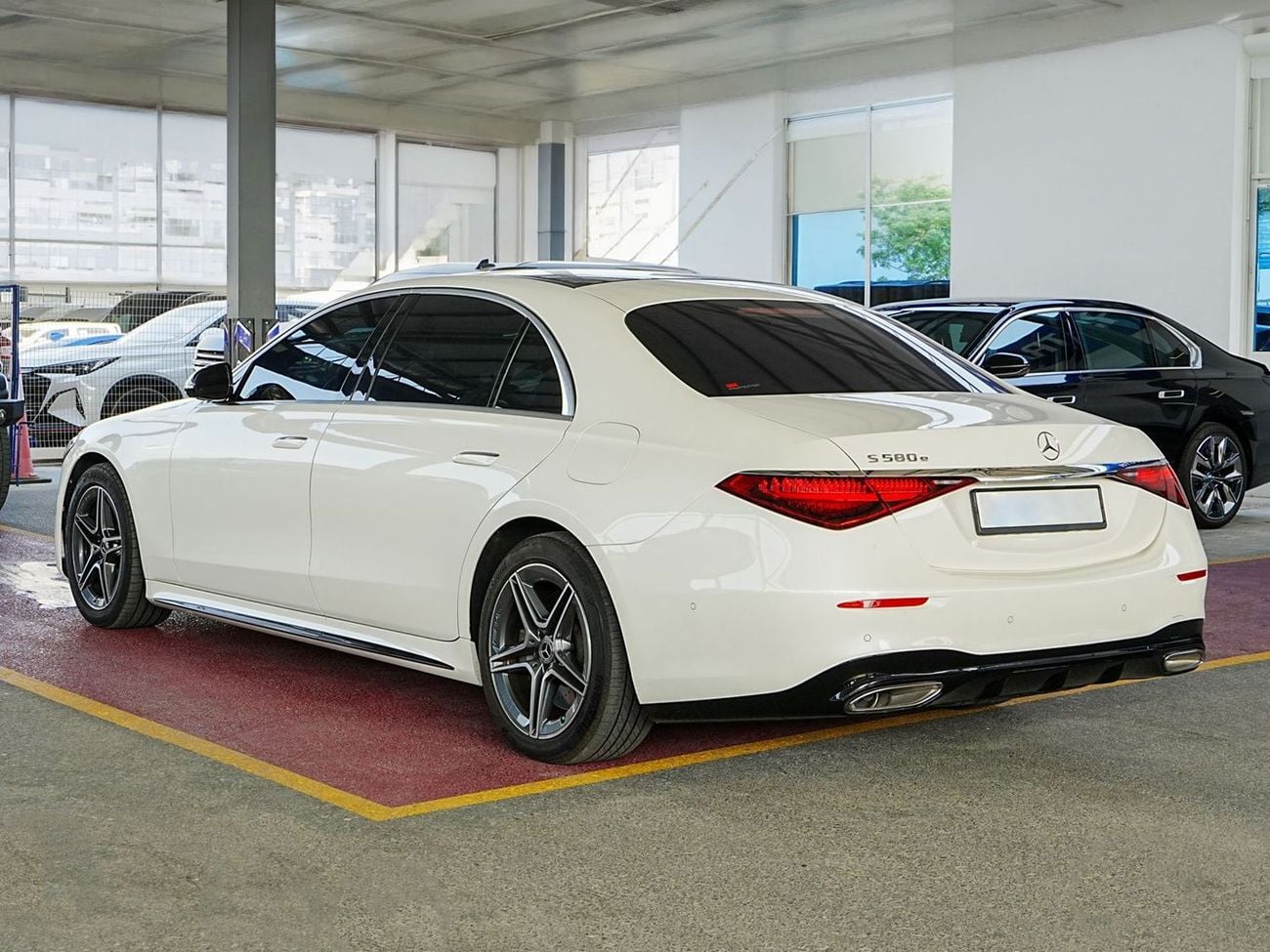 مرسيدس بنز S 580 e