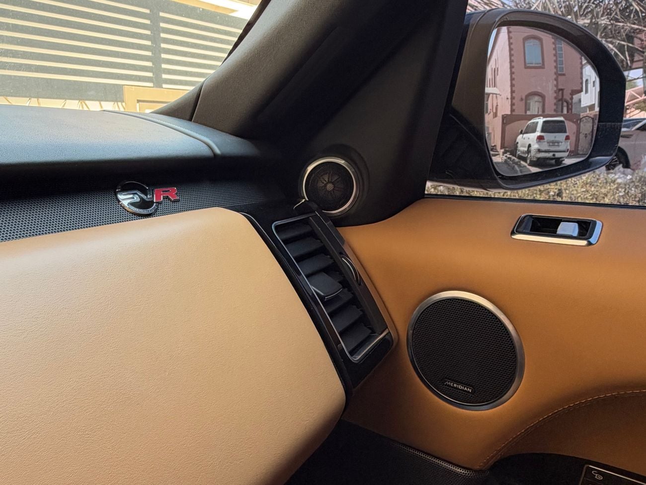Land Rover Range Rover Sport SVR