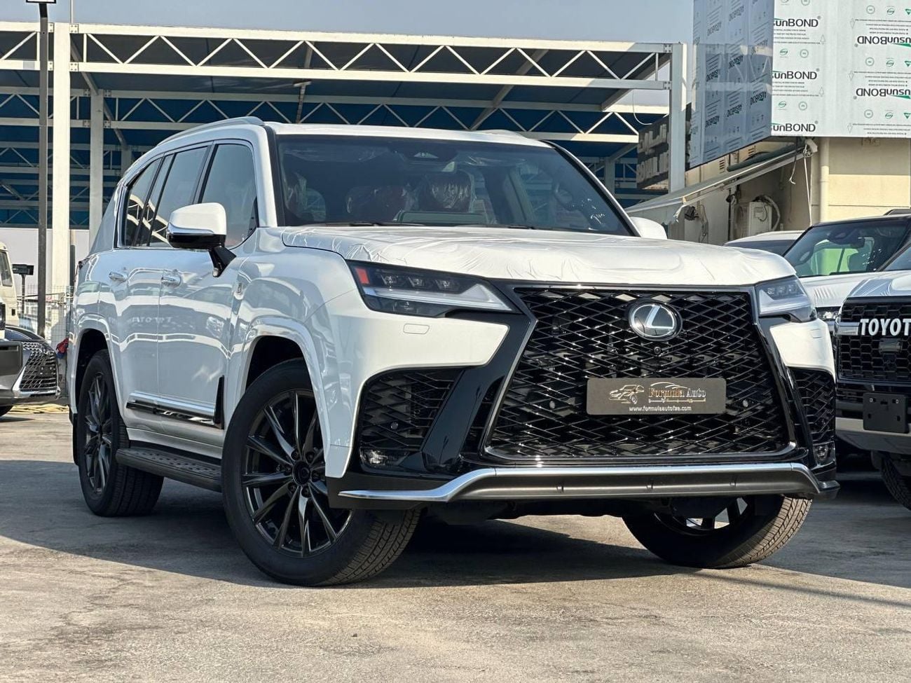 Lexus LX600 F SPORT