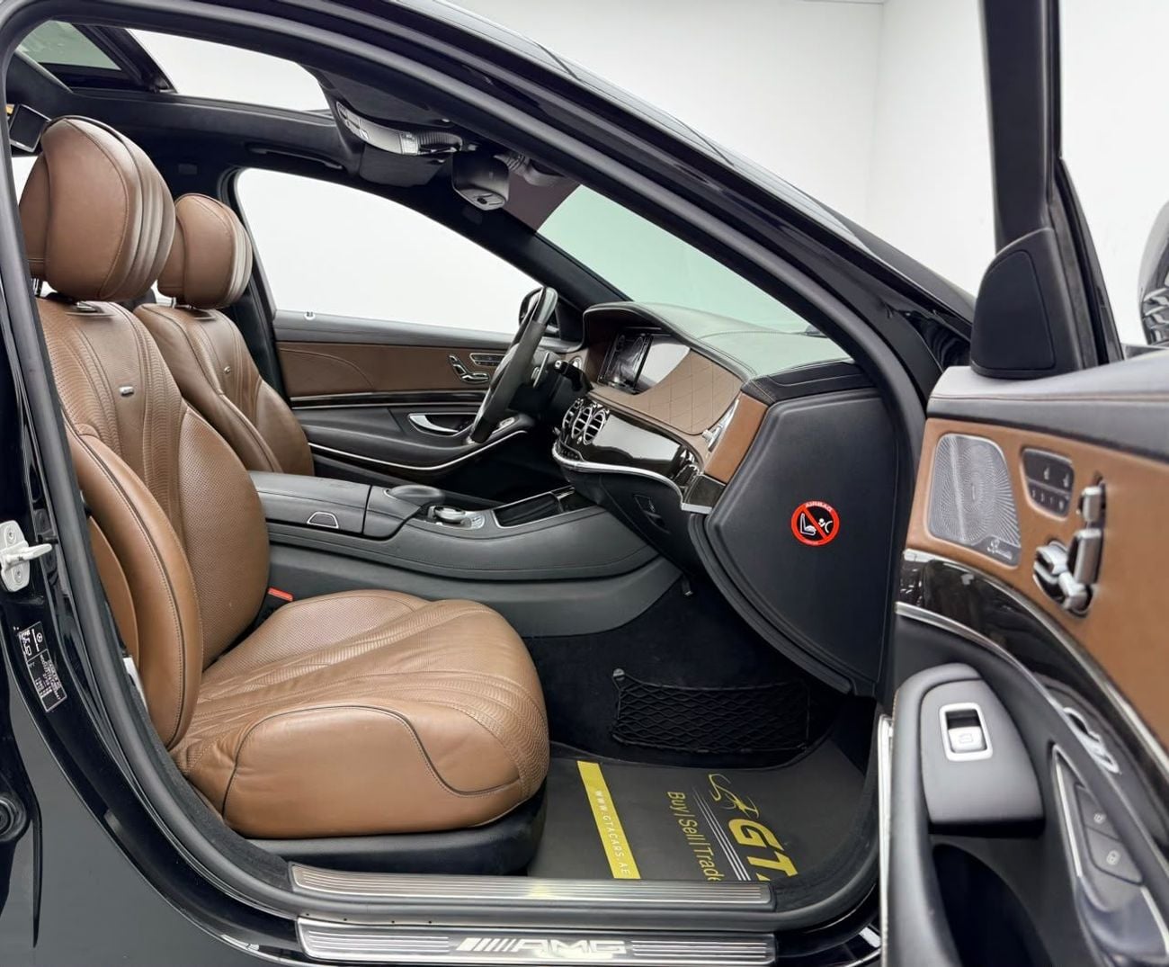 Mercedes Benz S63 AMG STANDARD 2014 Mercedes Benz S63 AMG With BRABUS Kit, Full Service History, Fully Loaded, Excellent Condition