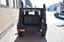 سوزوكي جيمني GL . 1.5L . 4 Cyl . 4-Speed Automatic . Petrol . 4WD . 5 Seats . 3 Door