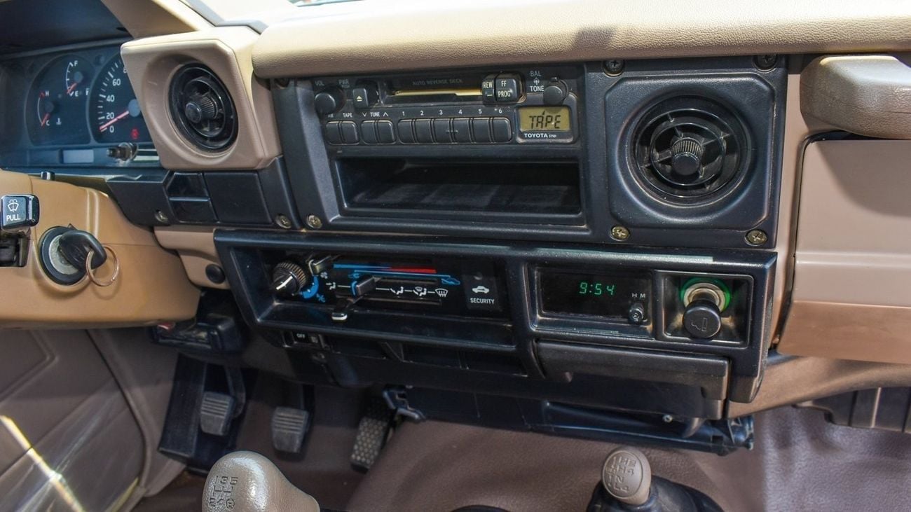 Toyota Land Cruiser 70