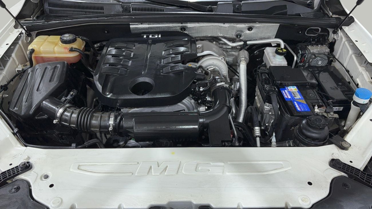 أم جي RX8 لاكجوري كارس24 هي سوق ضخم للسيارات المستعملة موثوق ومضمون ٪كارس24 هي سوق ضخم للسيارات المستعملة موثوق ومضمون