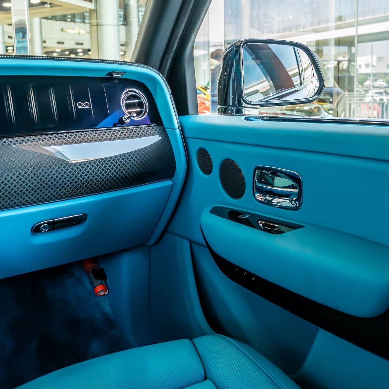 Rolls Royce Cullinan BLACK BADGE