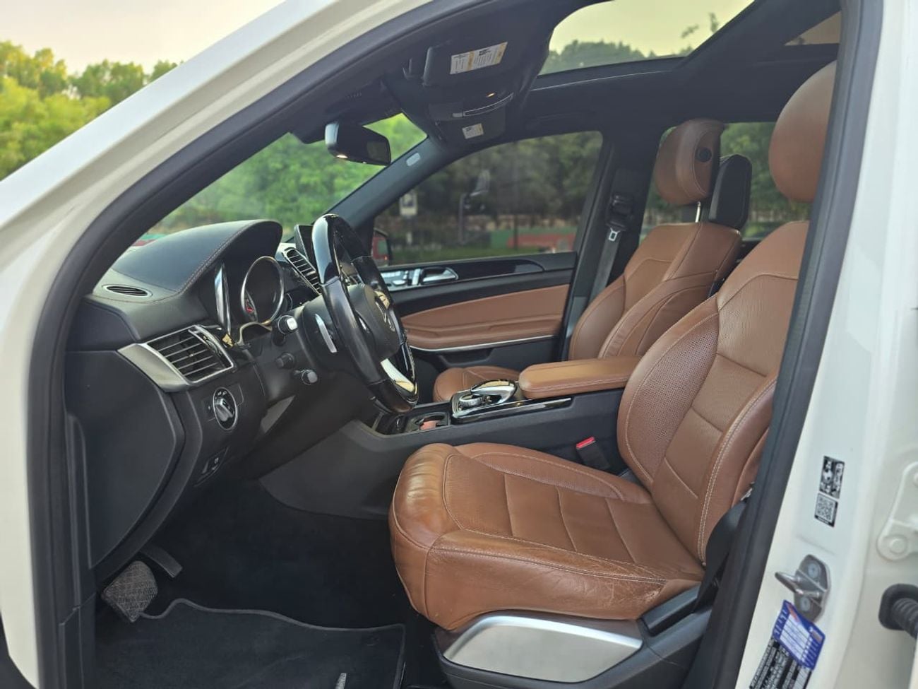 Mercedes Benz GLS500 STANDARD 2018 Mercedes-Benz GLS 550 - American Specs - Excellent Condition