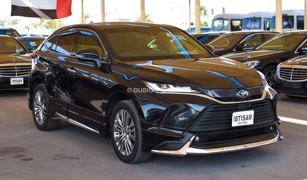 Used Toyota Harrier 2020 for sale in Dubai - 599231