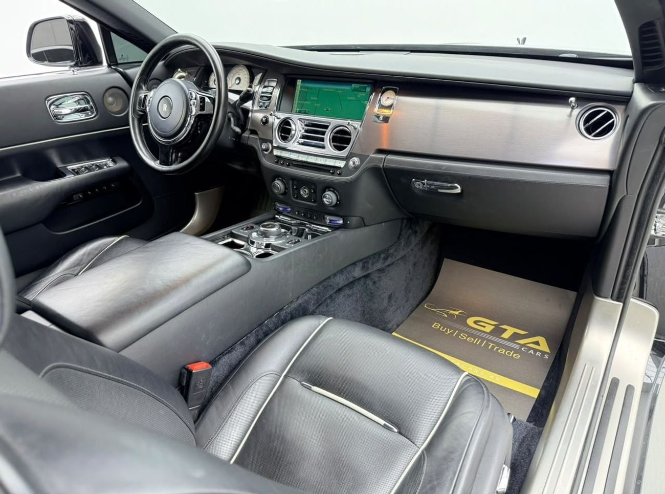 Rolls Royce Wraith STANDARD 2016 Rolls-Royce Wraith, V12, Excellent Condition, GCC Specs.