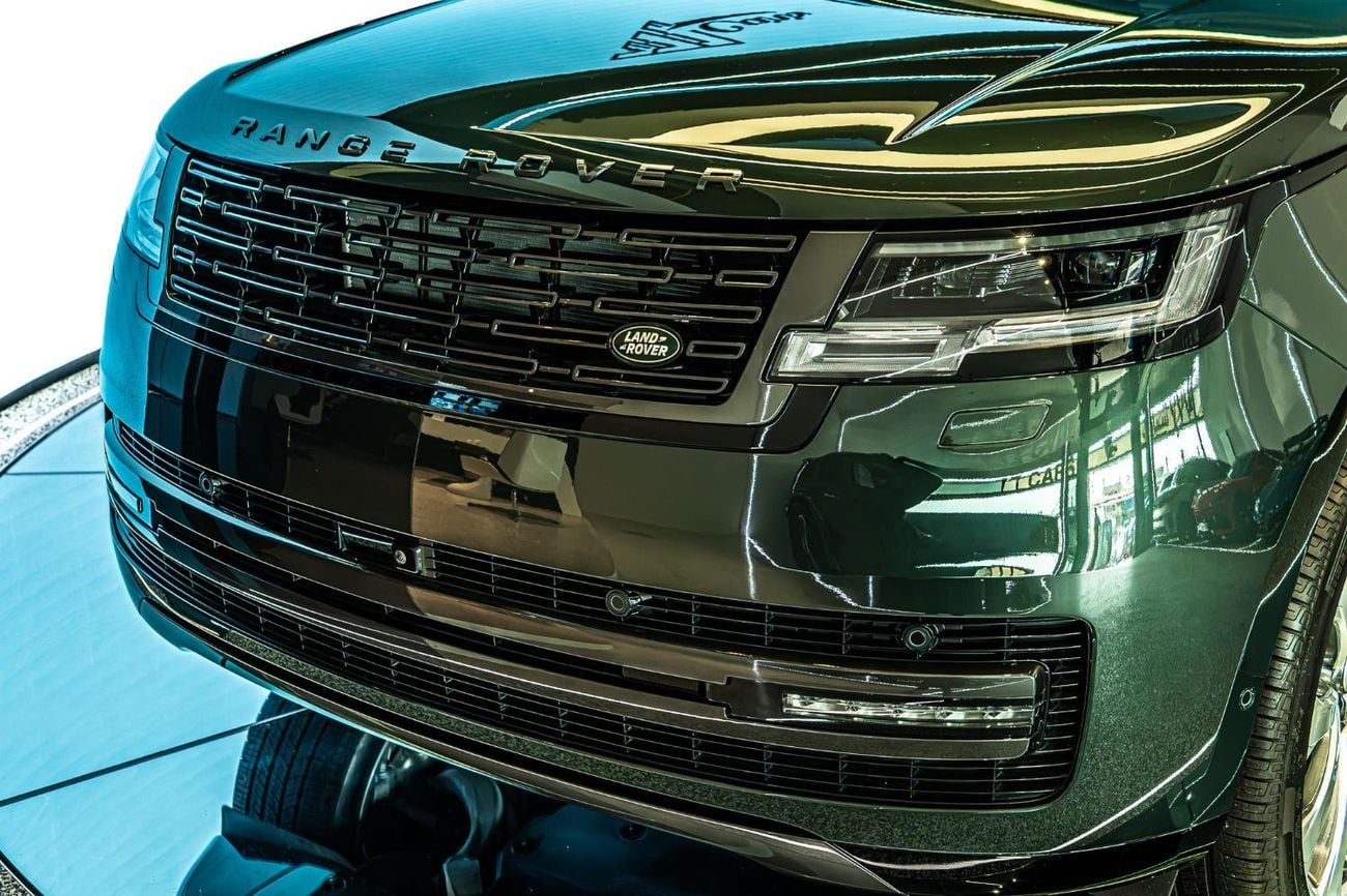لاند روفر رينج روفر AUTOBIOGRAPHY P530 | Belgravia Green | Black Roof | White Interior | Shadow Exterior Package | GCC Specs