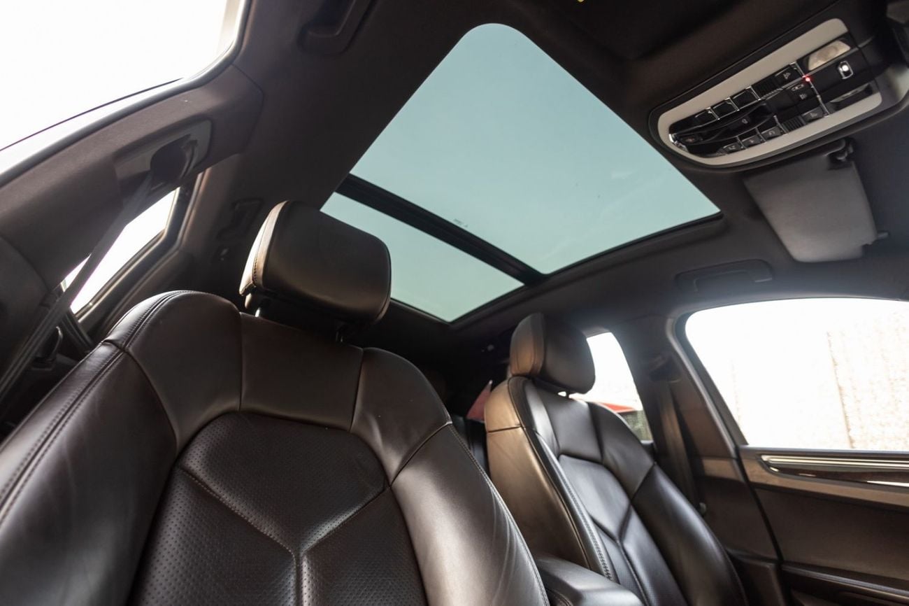 Porsche Macan Std 2.0L (252 HP) Porsche Macan 2019 GCC | Warranty