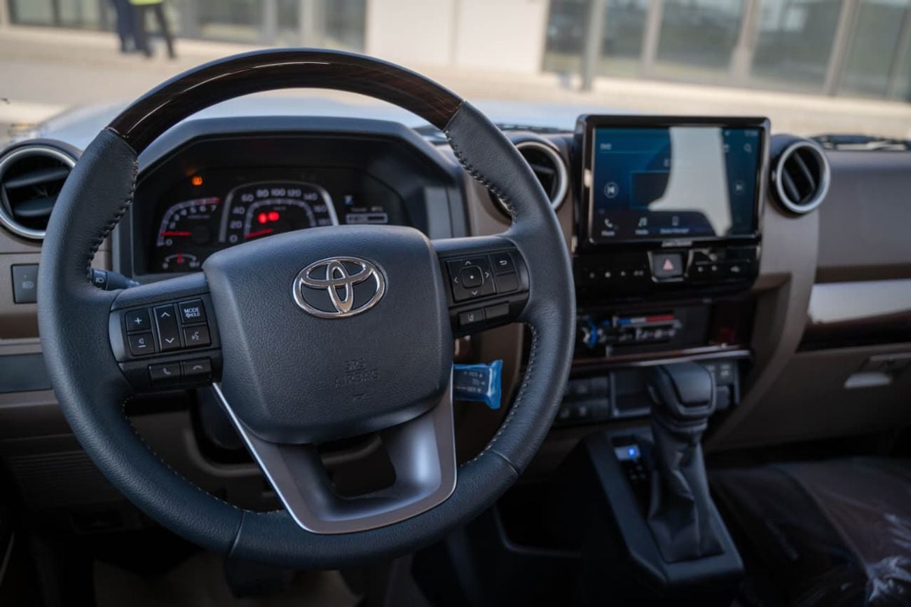 Toyota Land Cruiser 70 LC 76 4.0L Z1 AUTOMATIC 2026MODEL GCC