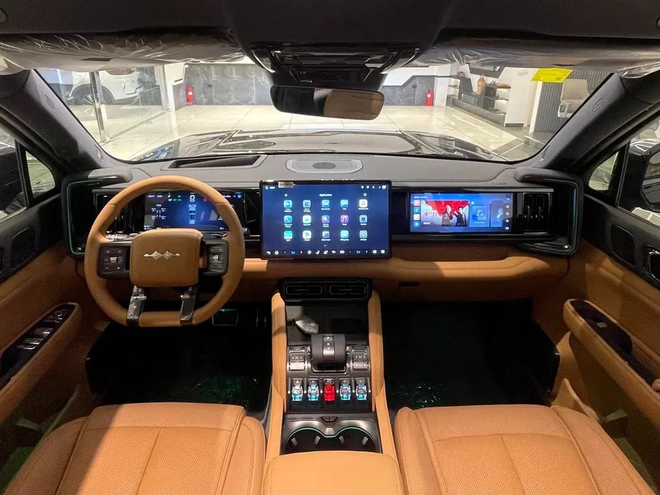 بي واي دي ليوبارد 5 ألترا / 210 KM / ADS / DOUBLE DIFFLOCK / WARRANTY AND SERVICE EVS 5 YEARS